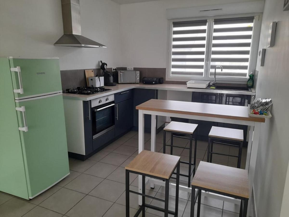 Logement De 100M2 Avec Terrasse Wardrecques Exterior foto